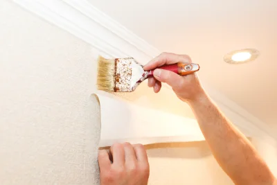 Pose de papier peint à Louye — revêtements muraux et toiles de verre
